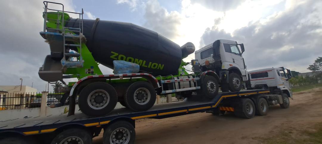 MISGANA transporting Zoomlion concrete mixer on lowbed trailer
